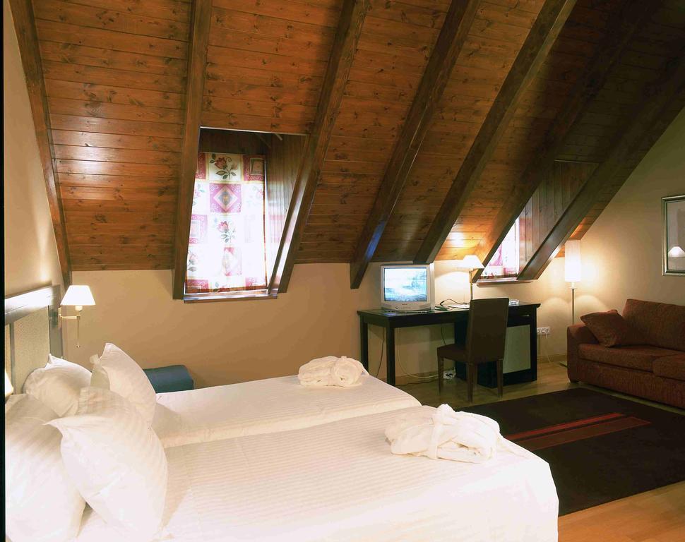 Hotel Spa Acevi Val D'Aran Vielha Rum bild