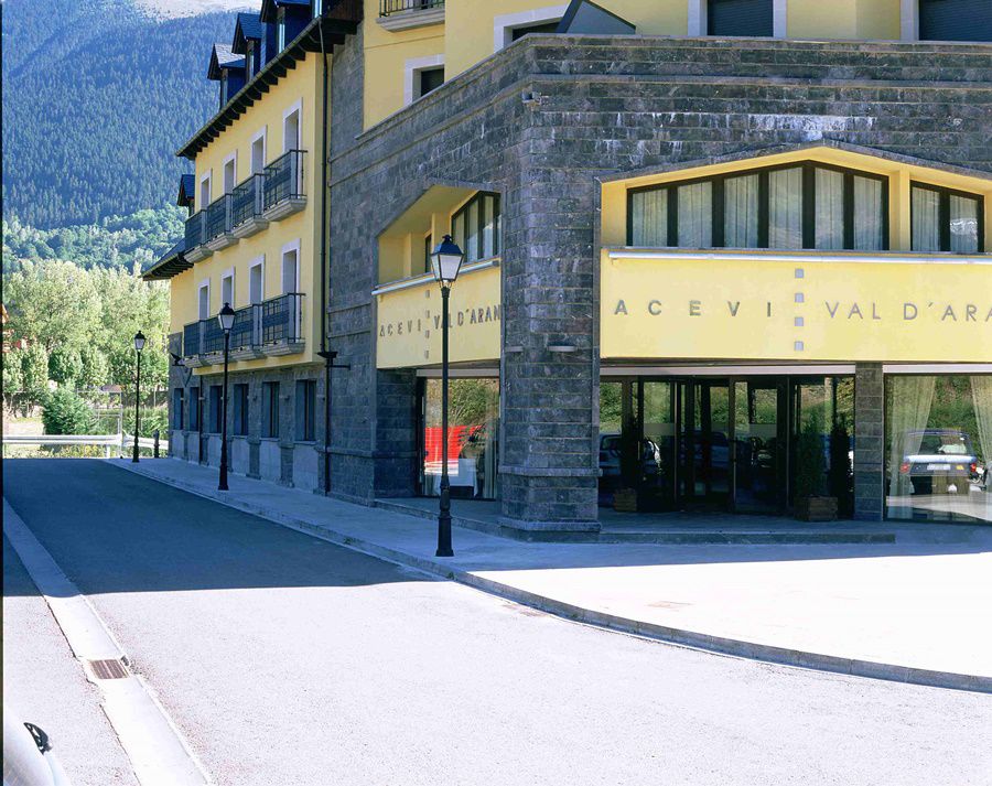Hotel Spa Acevi Val D'Aran Vielha Exteriör bild