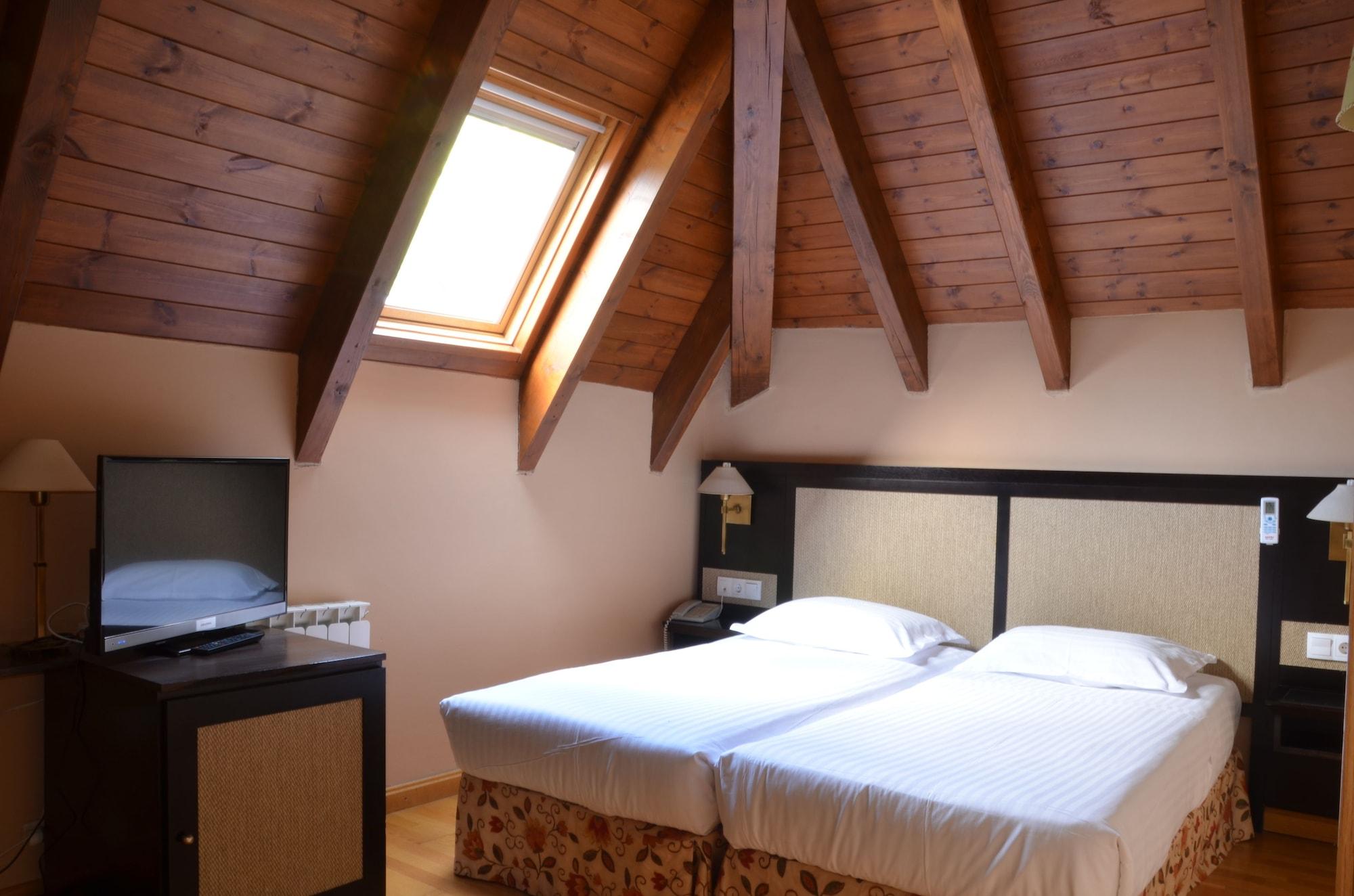 Hotel Spa Acevi Val D'Aran Vielha Exteriör bild