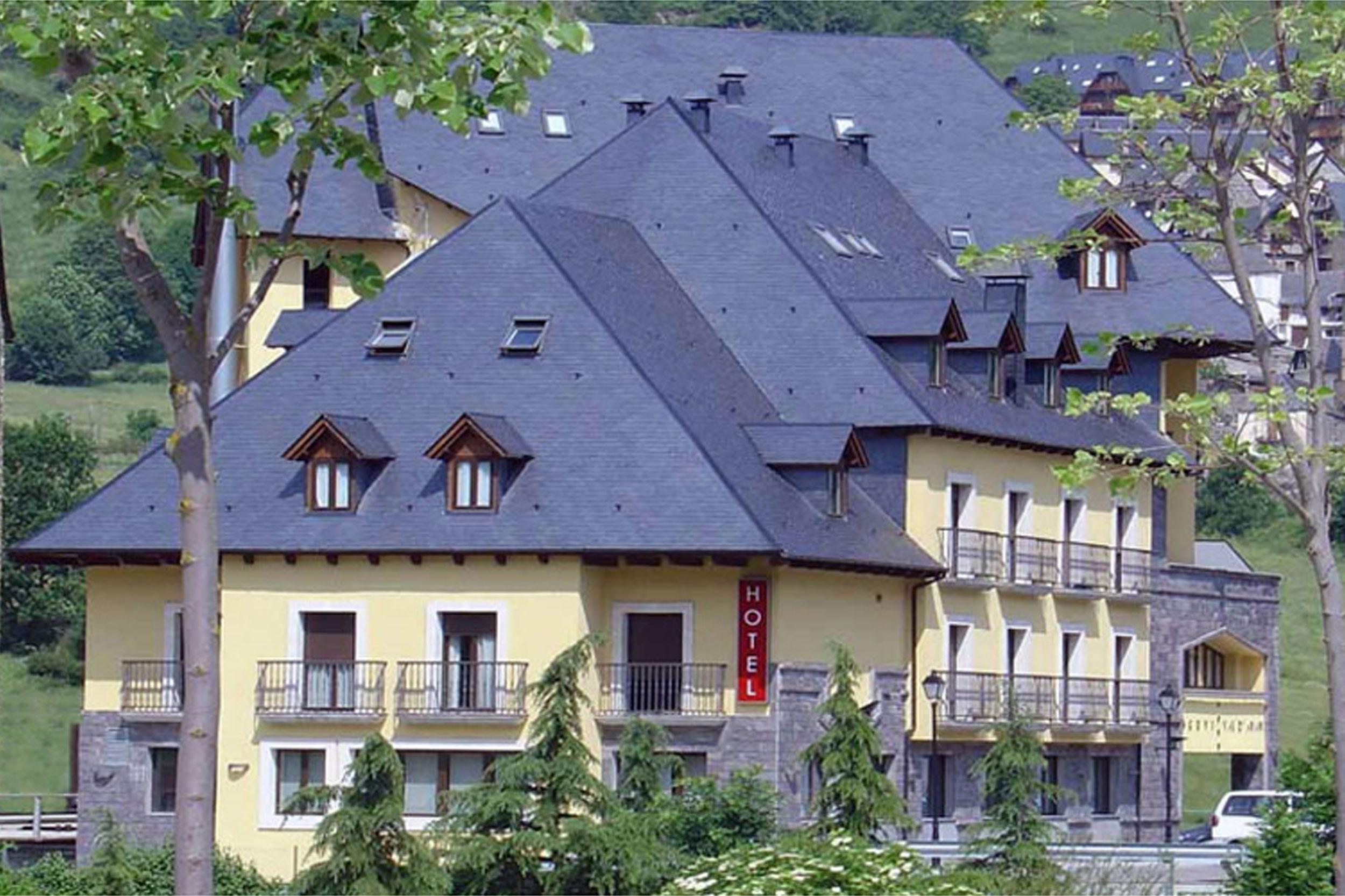 Hotel Spa Acevi Val D'Aran Vielha Exteriör bild