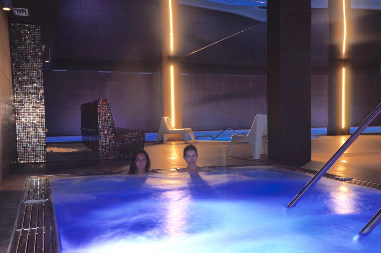 Hotel Spa Acevi Val D'Aran Vielha Exteriör bild
