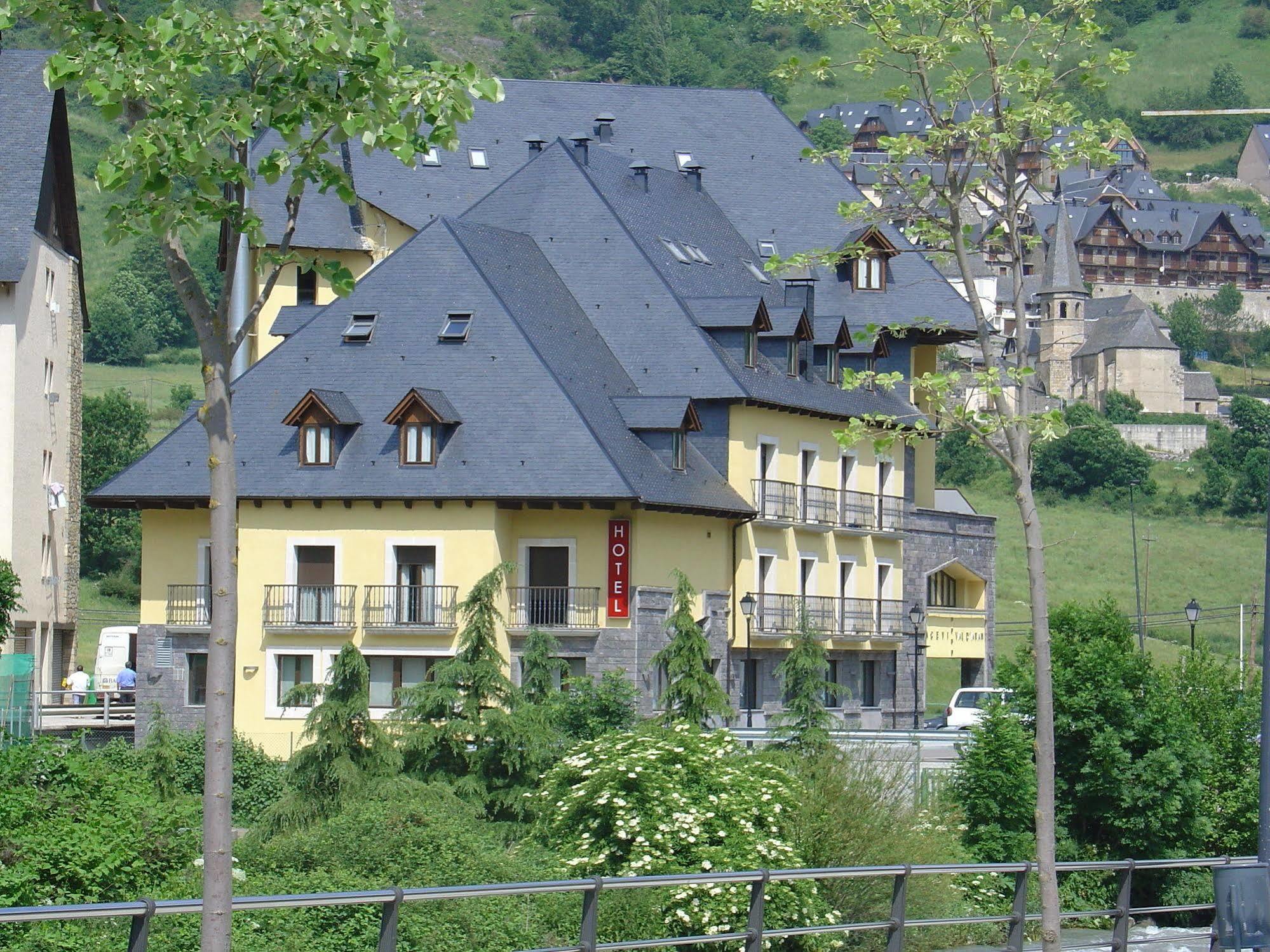 Hotel Spa Acevi Val D'Aran Vielha Exteriör bild